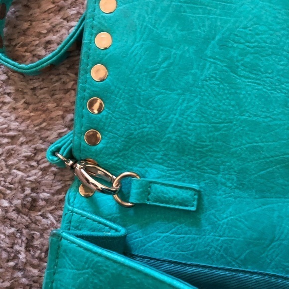 BLUE FAUX LEATHER URBAN EXPRESSIONS CROSSBODY BAG - Picture 7 of 8